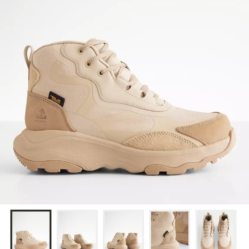 Teva hiking boots 9.5